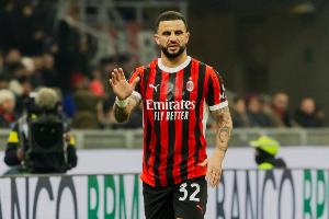 记者：沃克恢复参加米兰的合练，全队仅有埃默森一名伤员