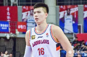 五大联赛-媒体人：焦泊乔交易价值非常低 上赛季表现不错但广州急于出手