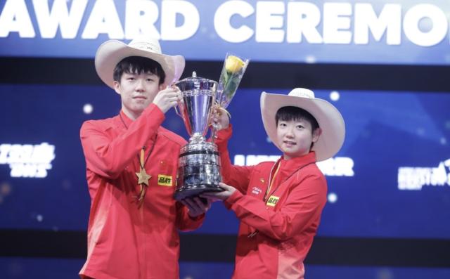 五大联赛-赢下中日混双对决 “莎头”组合巴黎周期力拔头筹